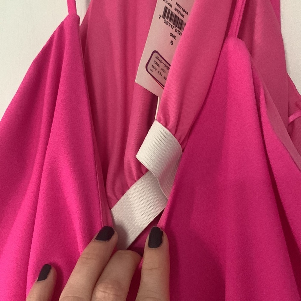 Nicole Miller NWT dress- built in shelf bra - Picture 3 of 3